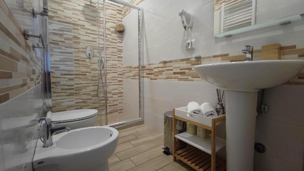 Adventor Eco-Suites Rom Exteriör bild